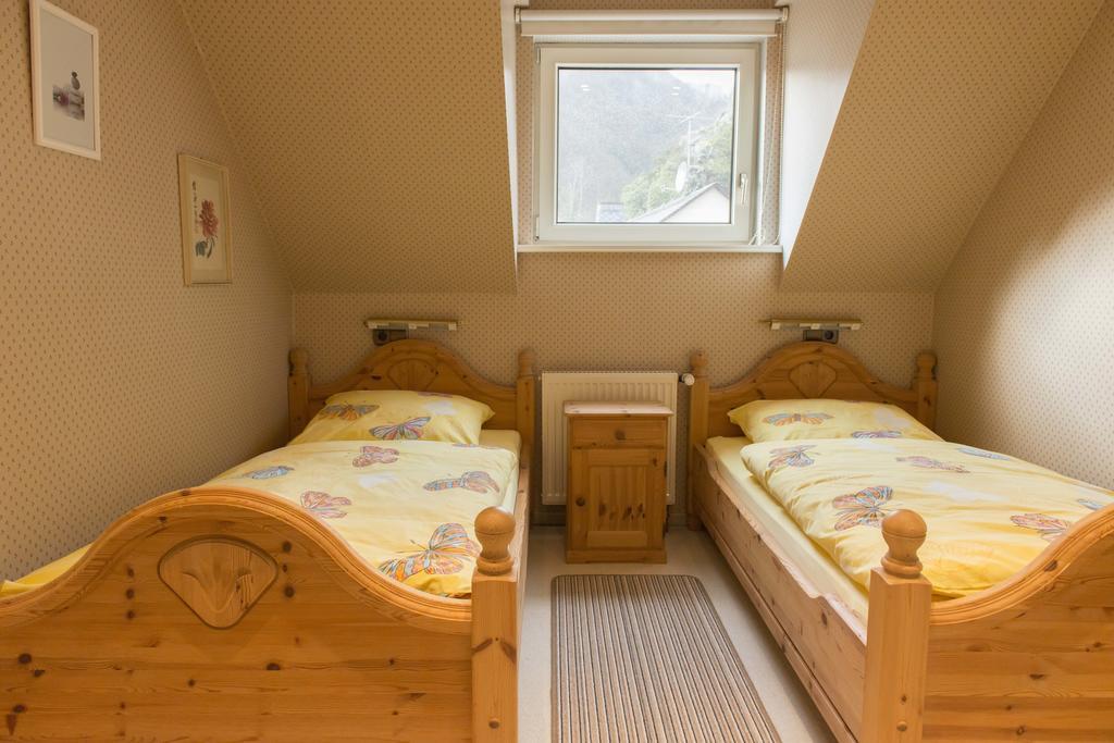 Ferienwohnung Burg Eltz Treis-Karden Szoba fotó